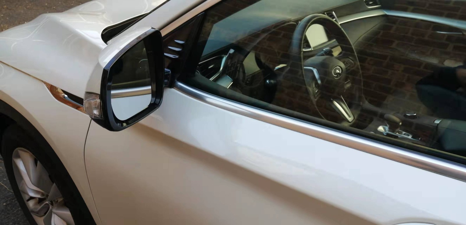 2019 Infiniti QX50 1W4 Mai