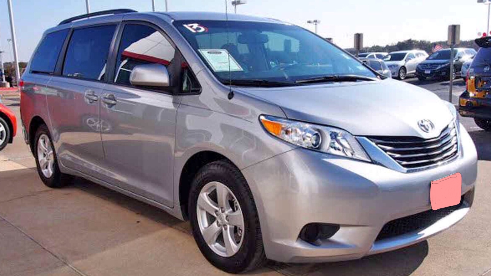 2013 Toyota Sienna price 13950