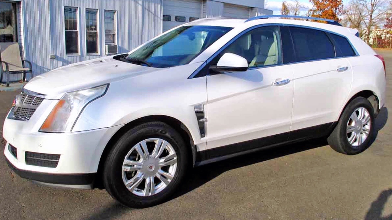 2010 Cadillac SRX priced at 10,850
