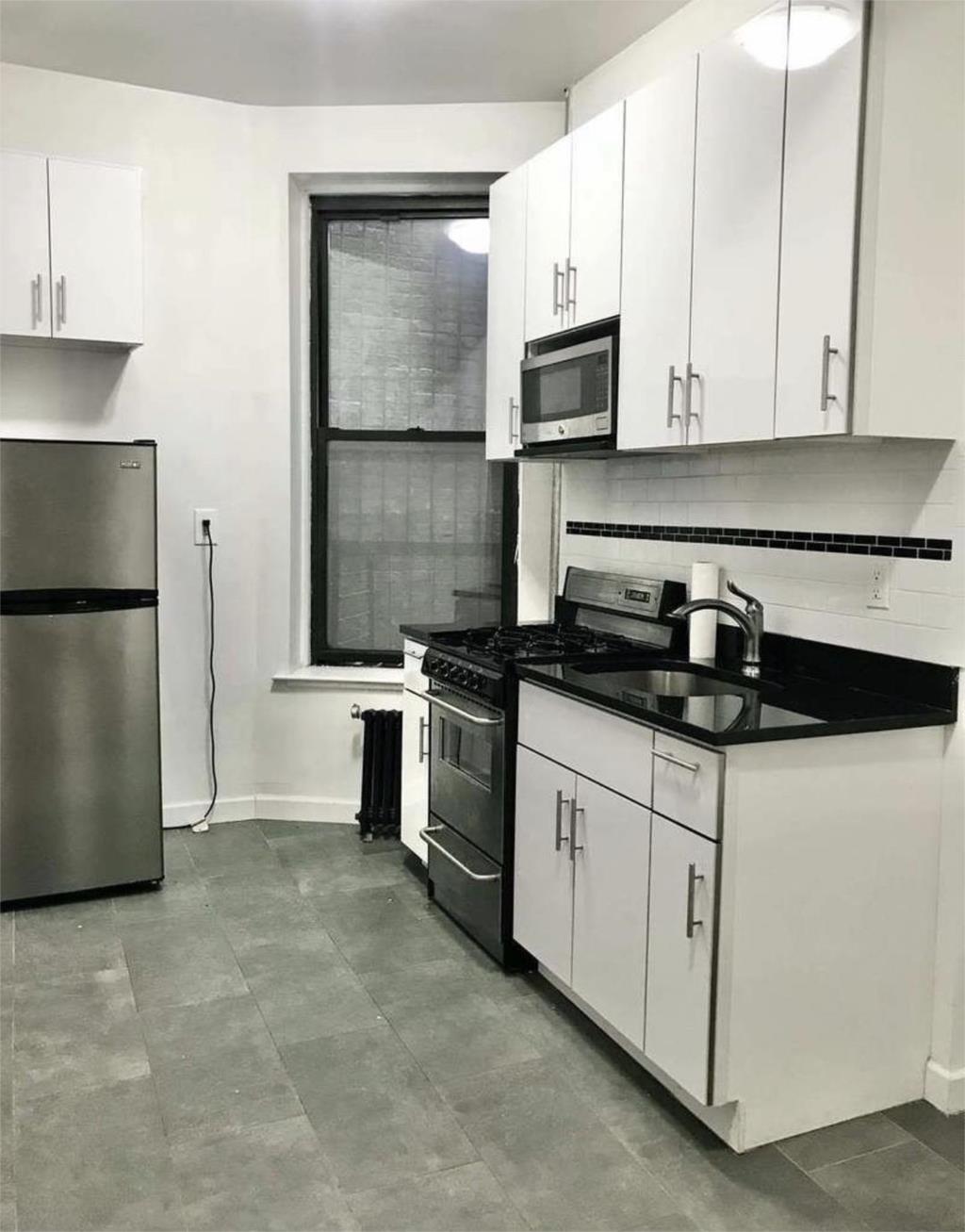 纽约曼哈顿中城两室一厅公寓出租2900月包水暖