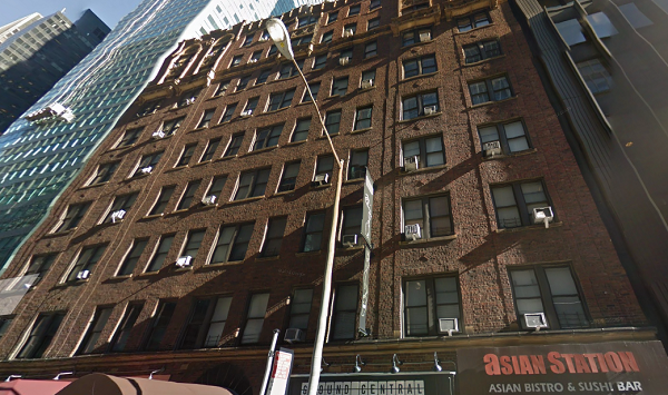 纽约曼哈顿中城门卫电梯公寓出租包水暖电