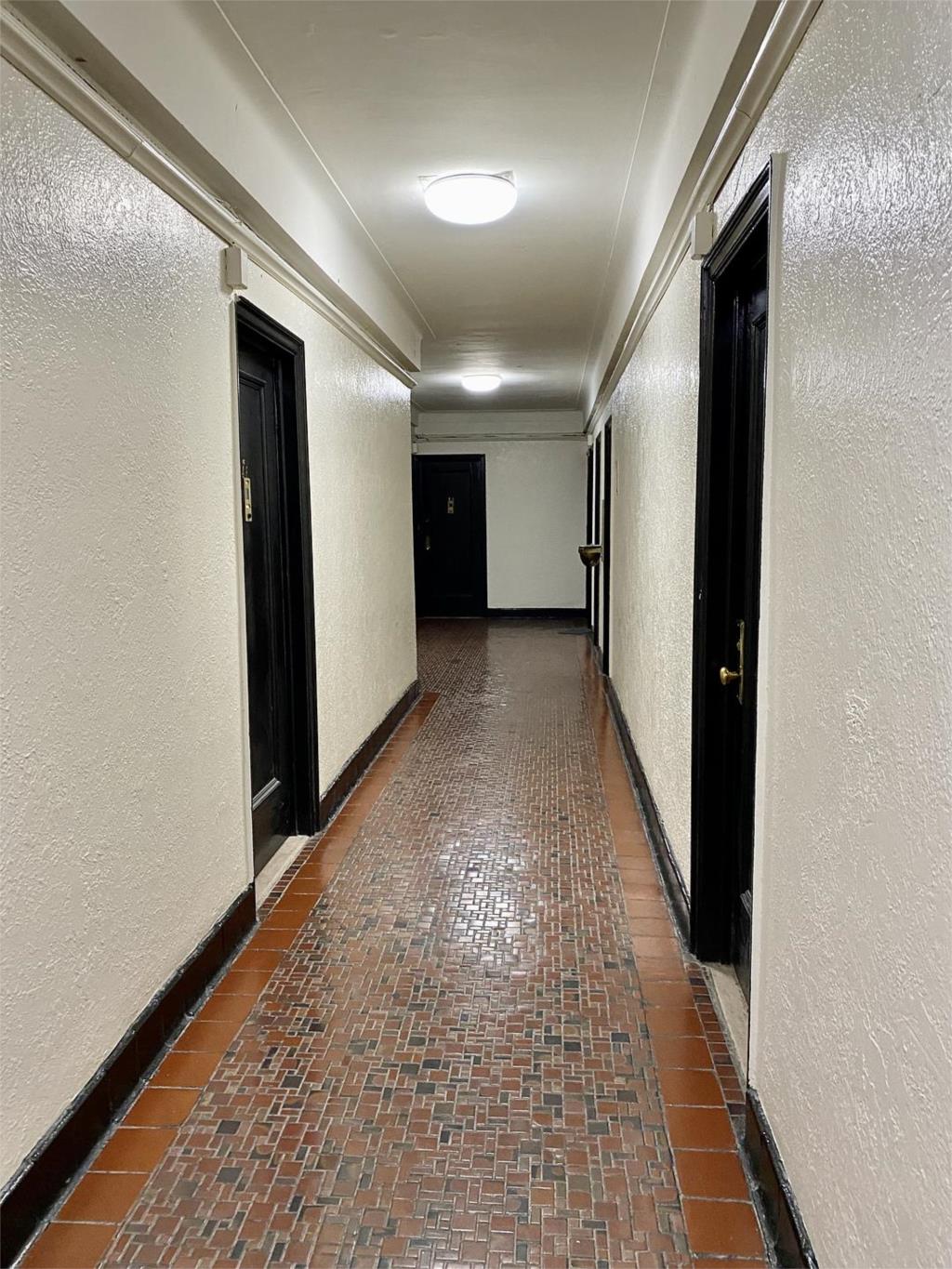 纽约曼哈顿中城门卫电梯公寓统舱Studio出租