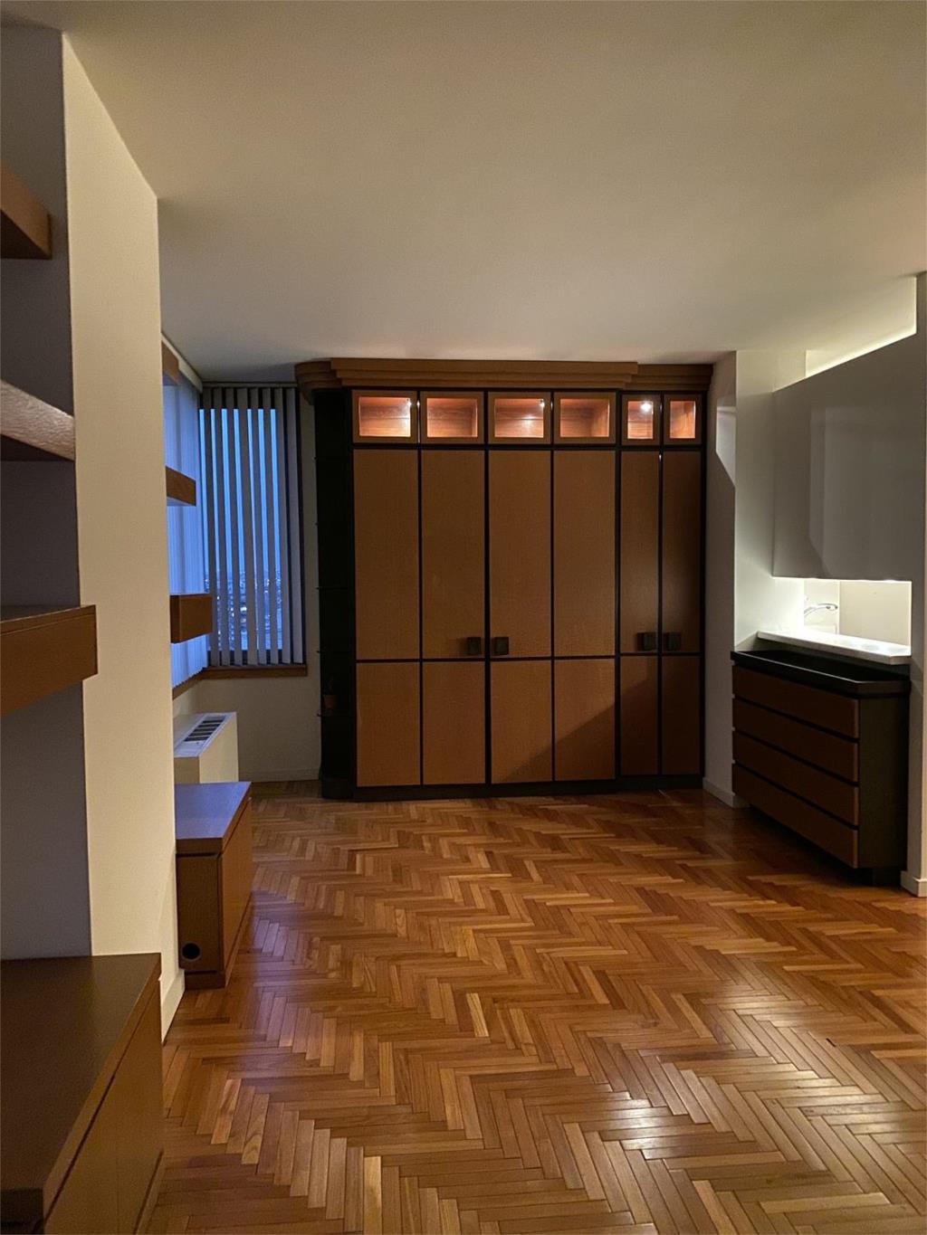 纽约曼哈顿上东区室内洗衣机豪华公寓出租