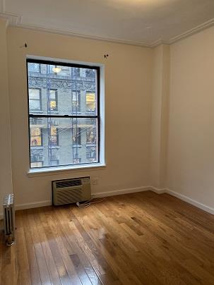 纽约曼哈顿中城装修新一室一厅出租2700/月包水暖