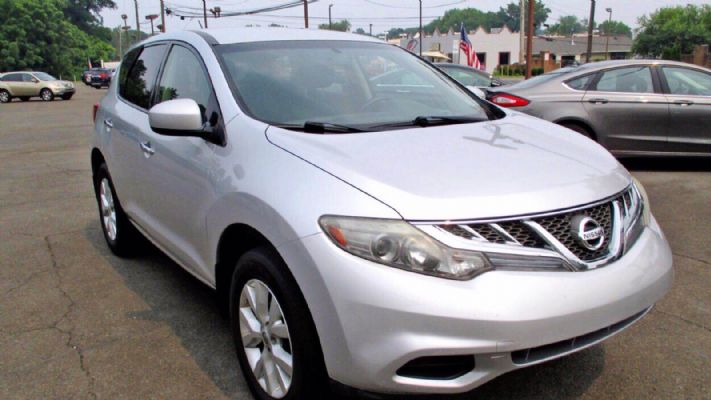2012 Nissan Murano S priced at 8950