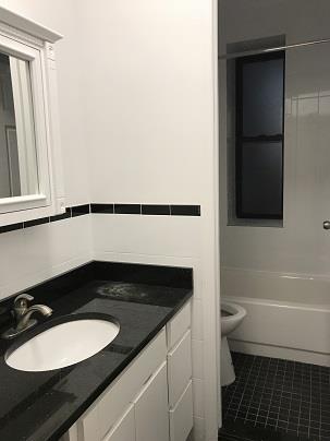 纽约曼哈顿东村四室一厅两卫公寓5000/月