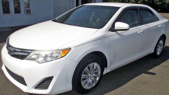 2014 Toyota Camry LE Sport priced at 11,500