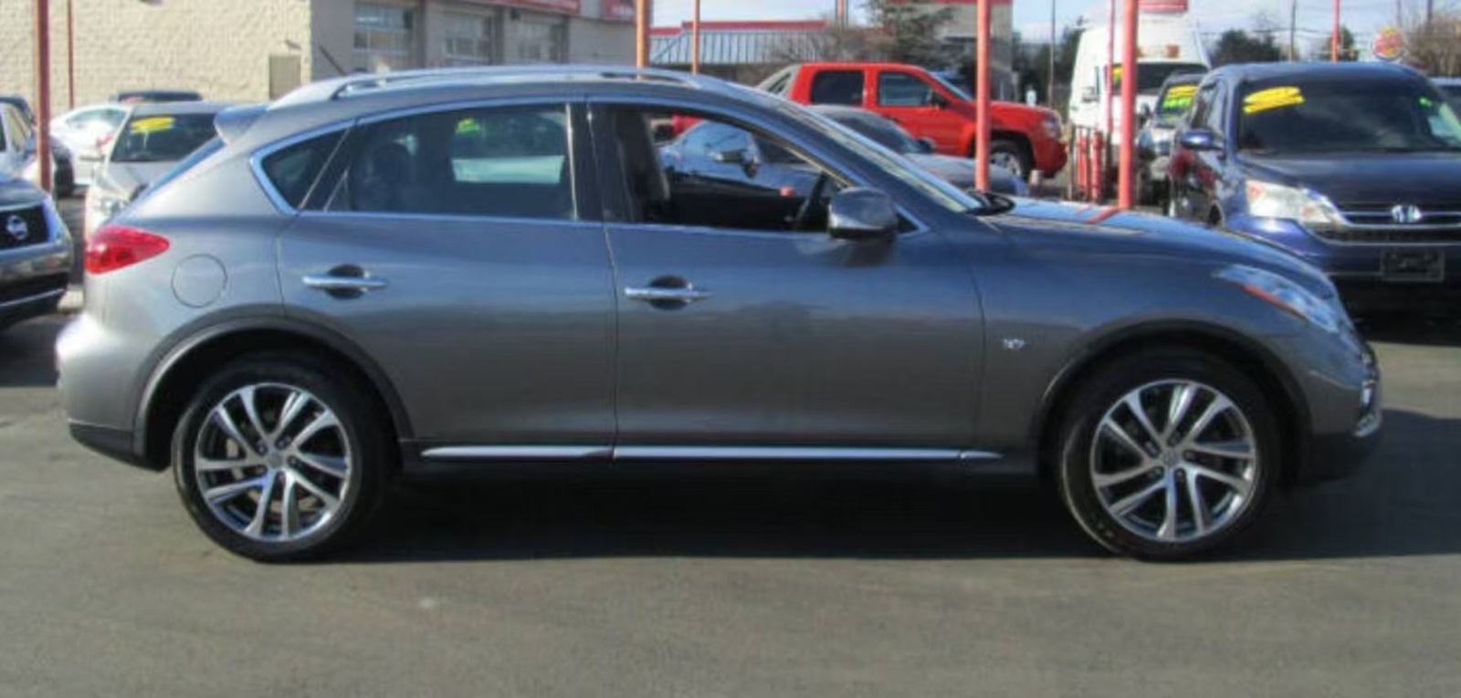 2017 Infiniti QX50 AWD Crossover priced at 15,995 photo 3