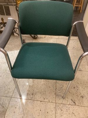 High-quality tables and chairs for sale at super low prices, starting at 10 yuan