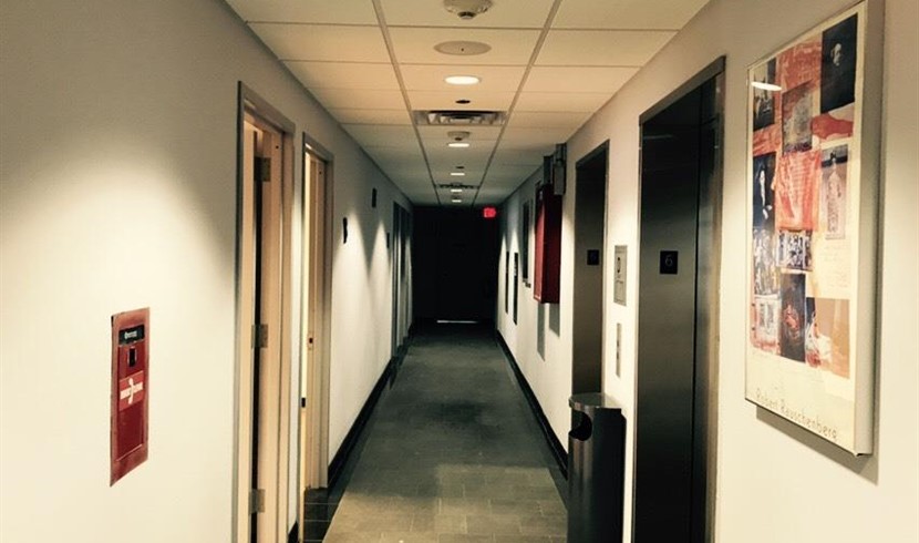 法拉盛市中心高档楼宇时租50会议室教室办公室