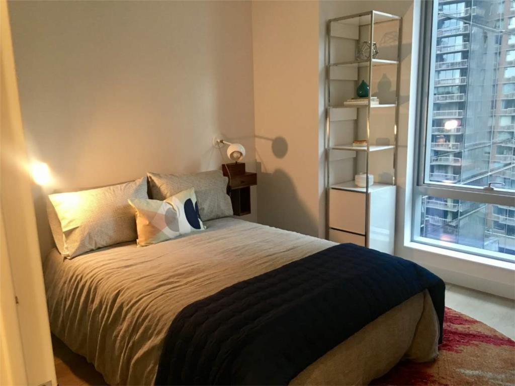 二楼单间和一房一厅,三楼有两房一厅,可长租 无中介