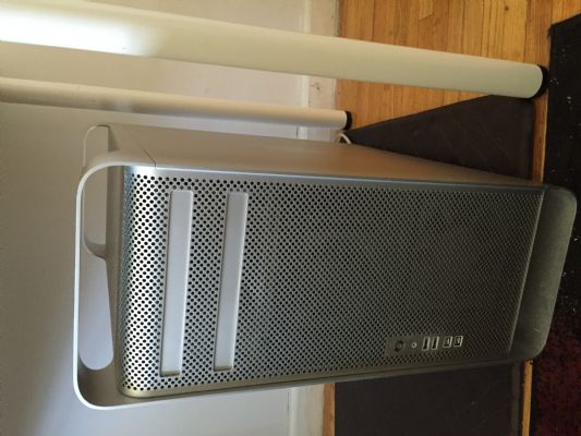 8 new Mac Pro Mid 2010 for sale