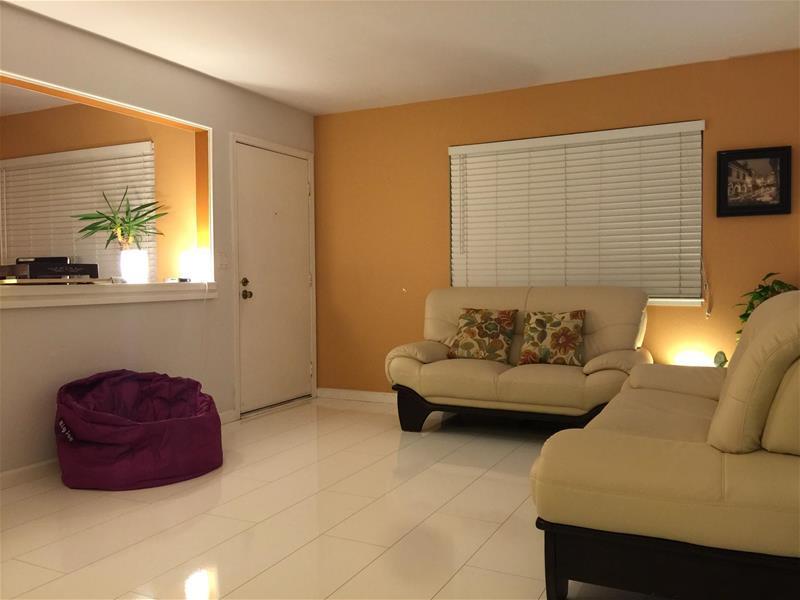 单房出租靠近MR7号地铁中国超市交通餐饮方便