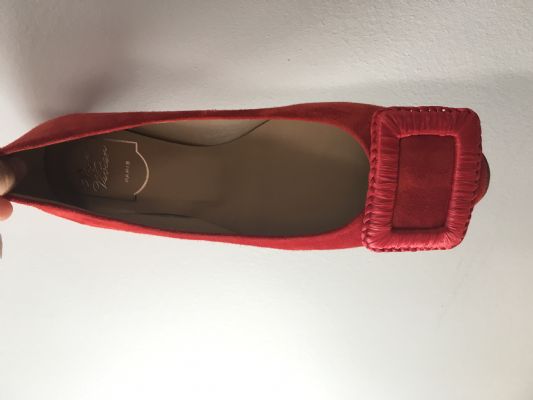 Roger Vivier十成新大热鞋子超值低价转让