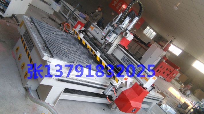 装修装饰 开料机 雕刻机 板式家具加工中心 橱柜衣柜自动化生产线 图片 5