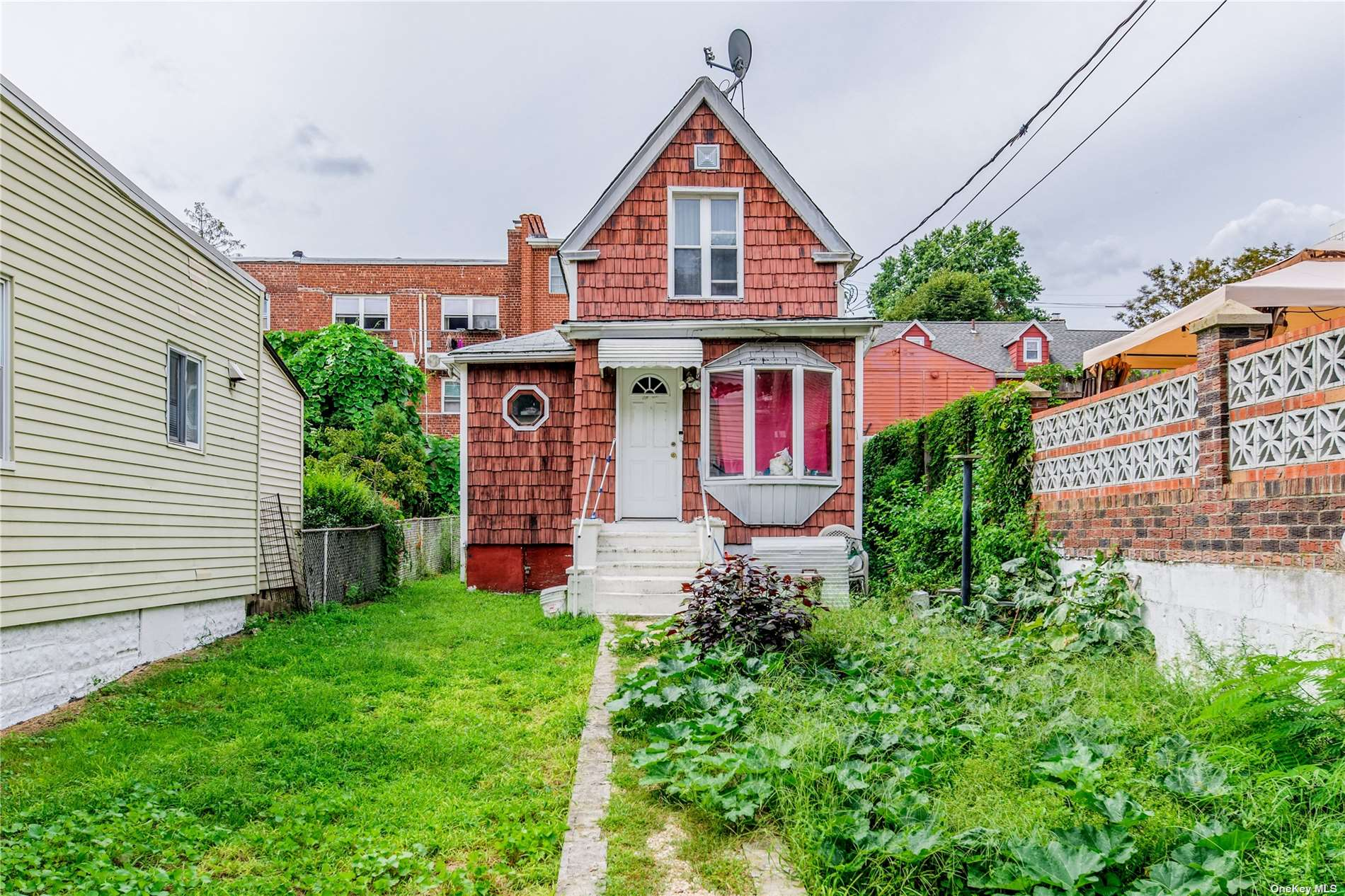 大学点好屋出售，仅售65万美金