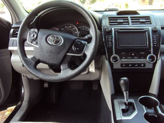 2012 Toyota Camry LE 53520迈 图片 7