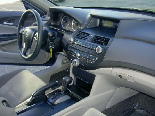 09 Honda Accord LX 图片 7