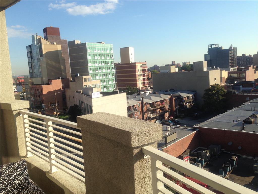 法拉盛中心王子大厦新楼两室一厅寻合租,月租875