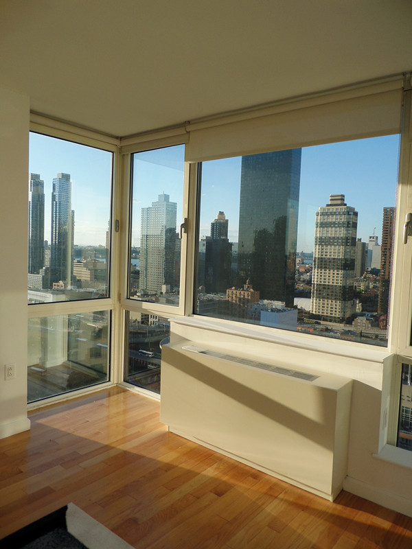 曼哈頓豪華大樓出租-西36街-24小時門衛-空中花園