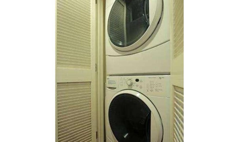 鄰近UCLA,宽敞明亮3房CONDO 出售 图片 2