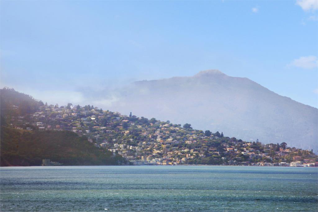 俄羅斯山區 3 bedrooms 豪宅