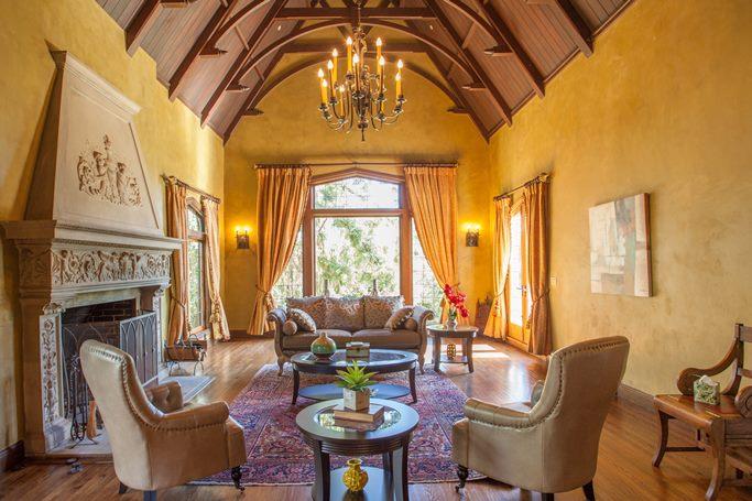 Hillsborough Luxury House on Sale 北加富人区别墅