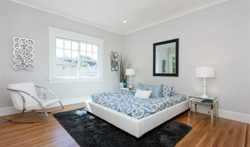 Burlingame Residences with All the Conveniences photo 8