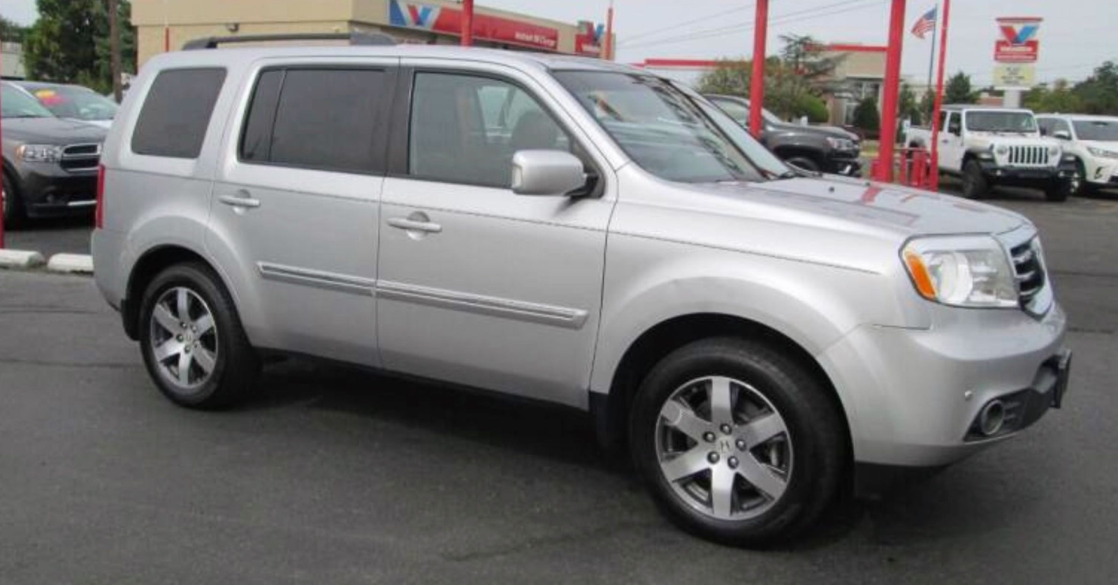 2013 Honda Pilot Touring Honda SUV seven seats priced at 16,995