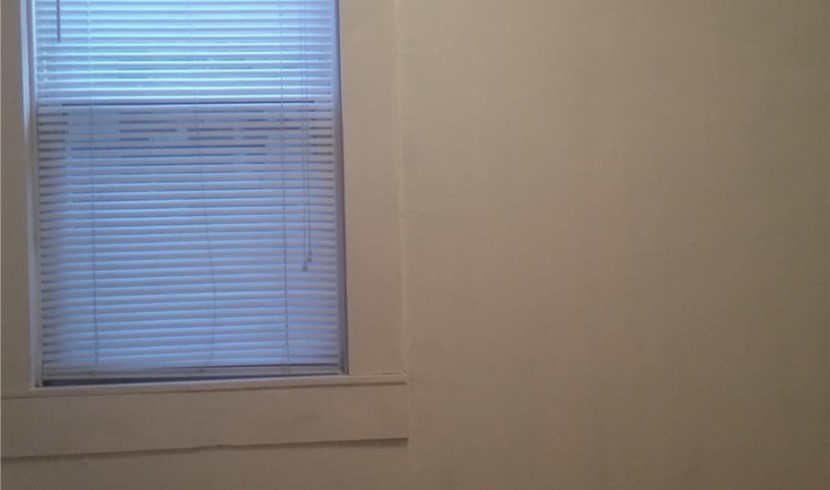 Newly renovated four-bedroom and three-living room for rent, new refrigerator and stove, newly installed central air-conditioning and heating photo 6