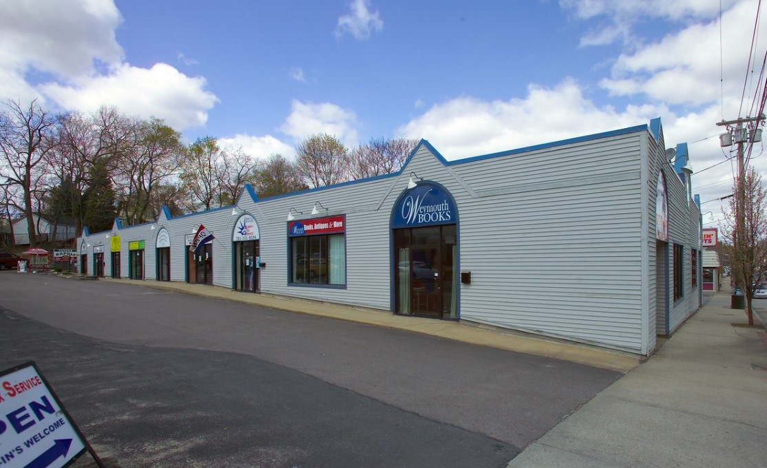 商場投資機會 九個店舖商場連20公寓單位批文出售