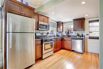 Quincy新翻新 2 家庭出售