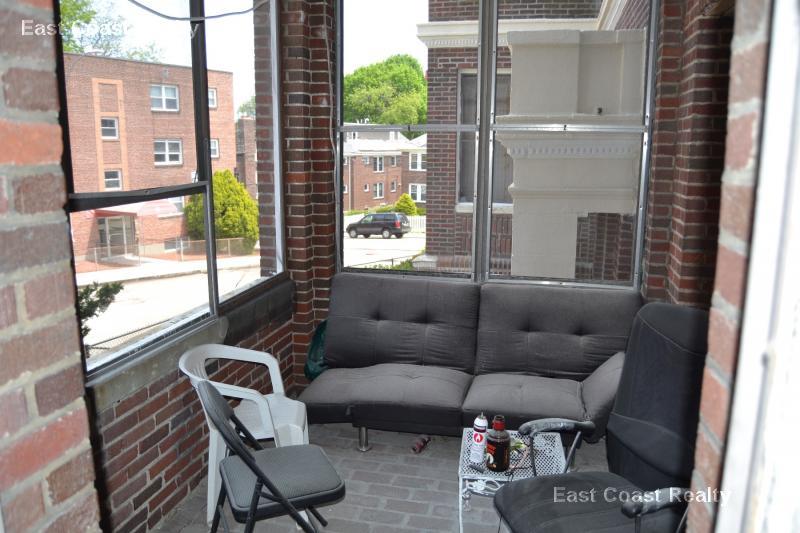 【Brighton】Vinal St两居室公寓出租，半价中介费！