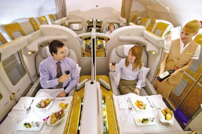 纽约洛杉矶飞上海南京商务舱头等舱机票哪家便宜