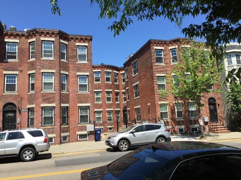 【Roxbury】Washington St.新装修2室2卫公寓出租