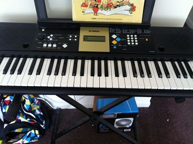 出售二手雅马哈电子琴