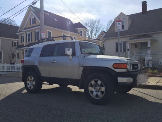 The lowest price on the market Toyota FJ Cruiser 07 model with low mileage photo 5