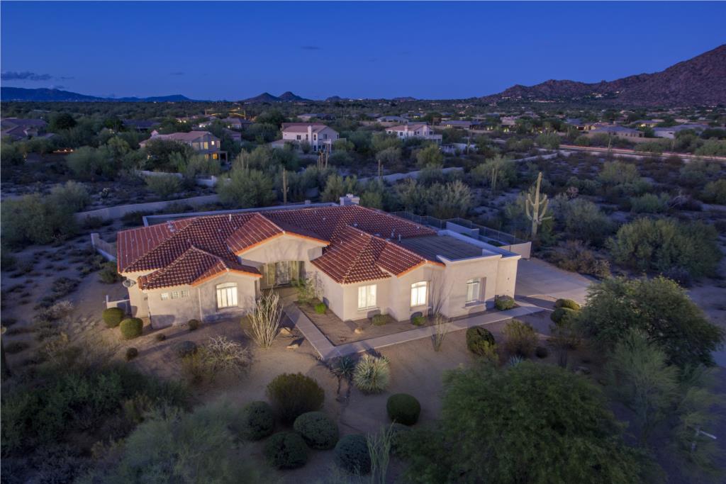 Contemporary Estate In Scottsdale, Arizona, USA