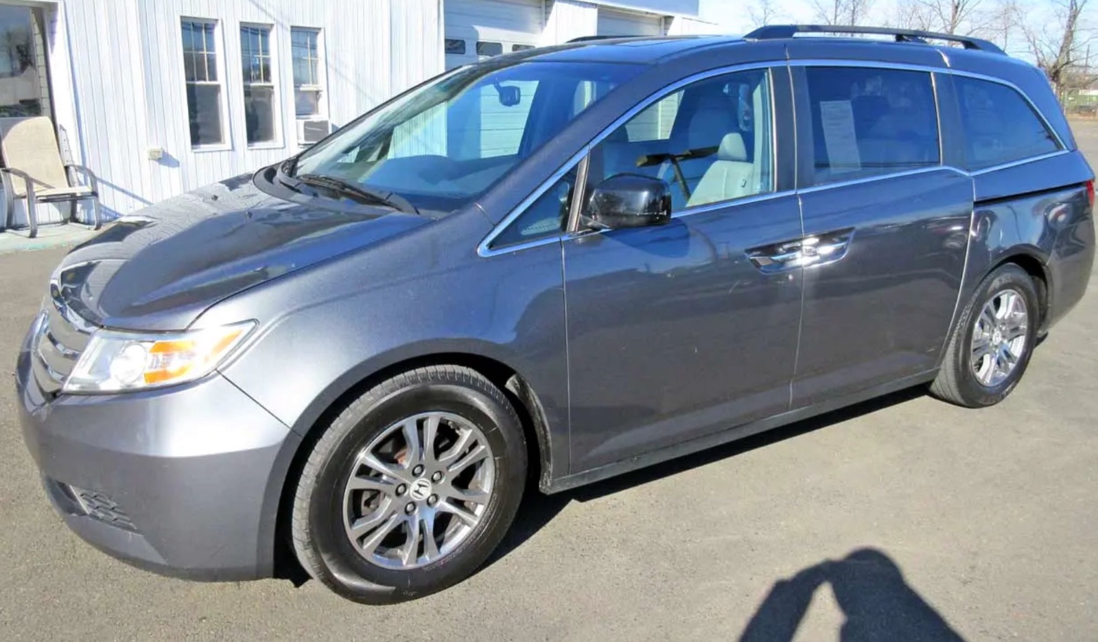2011 Honda Odyssey EXL Honda Odyssey eight seats, priced at 8750