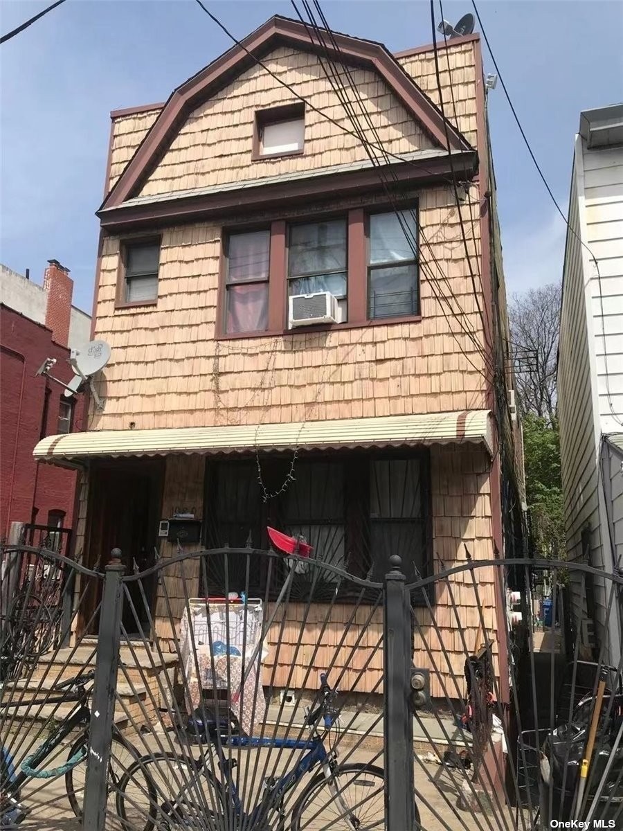 出售可乐娜2家庭8卧3浴，低地税高租金回报，售119万