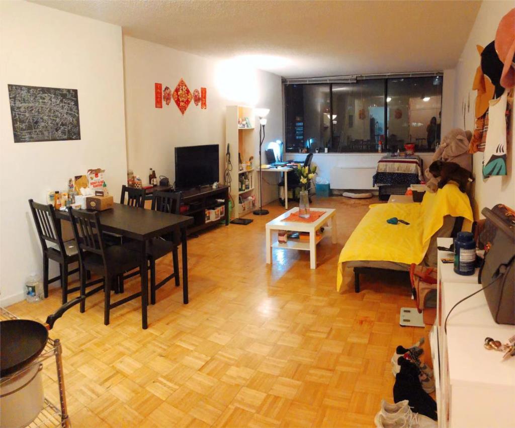 Newport区1b1b转租，距离曼岛15分钟