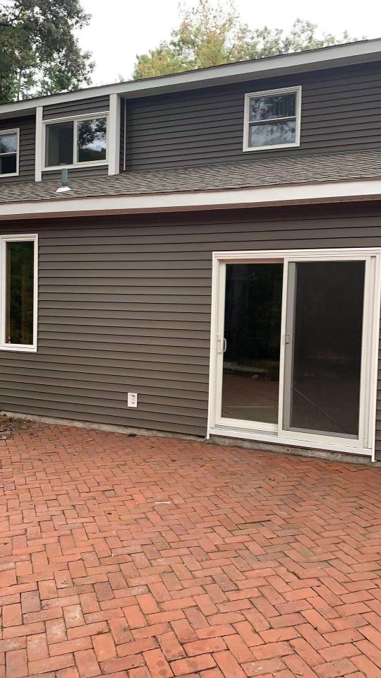 华新屋顶装修承接各类瓦片屋顶装修项目