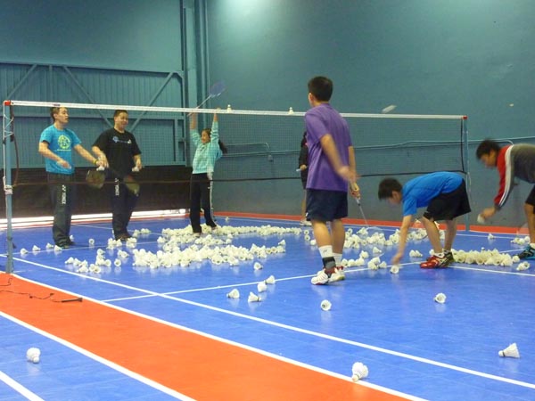 聖蓋博羽毛球‧乒乓球俱樂部