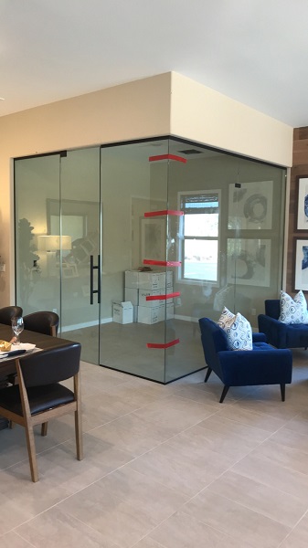 海納浴室門和玻璃定制