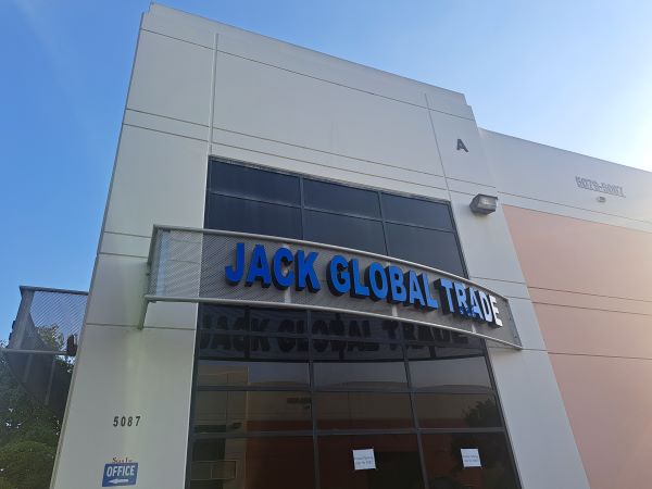 傑克國際貿易─特斯拉配件專業適配工廠