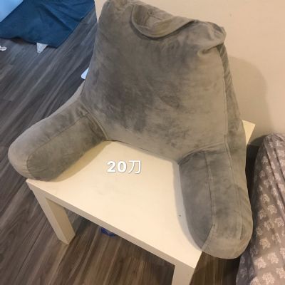 放松靠枕，学习，娱乐 [毕业回国甩卖]