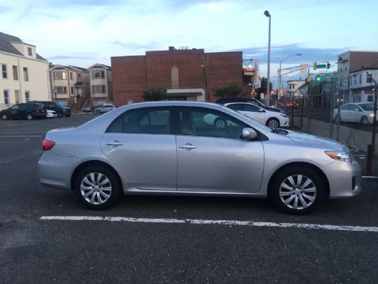 因回国,好车出售,13年Corrola,里程仅27000mil