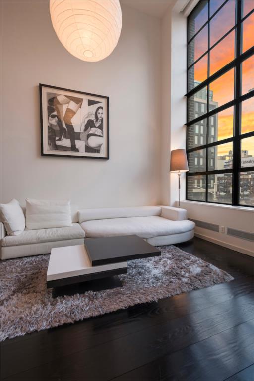 Chelsea, New York - Condo for Sale