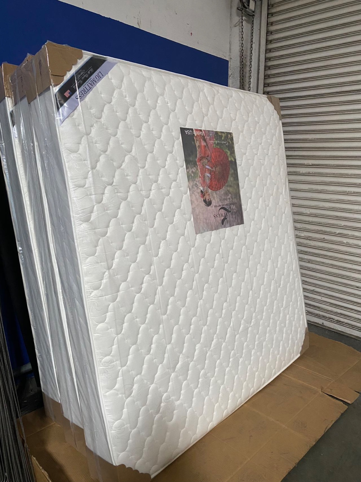 Many friends said that this hard mattress is worth taking care of our waists.