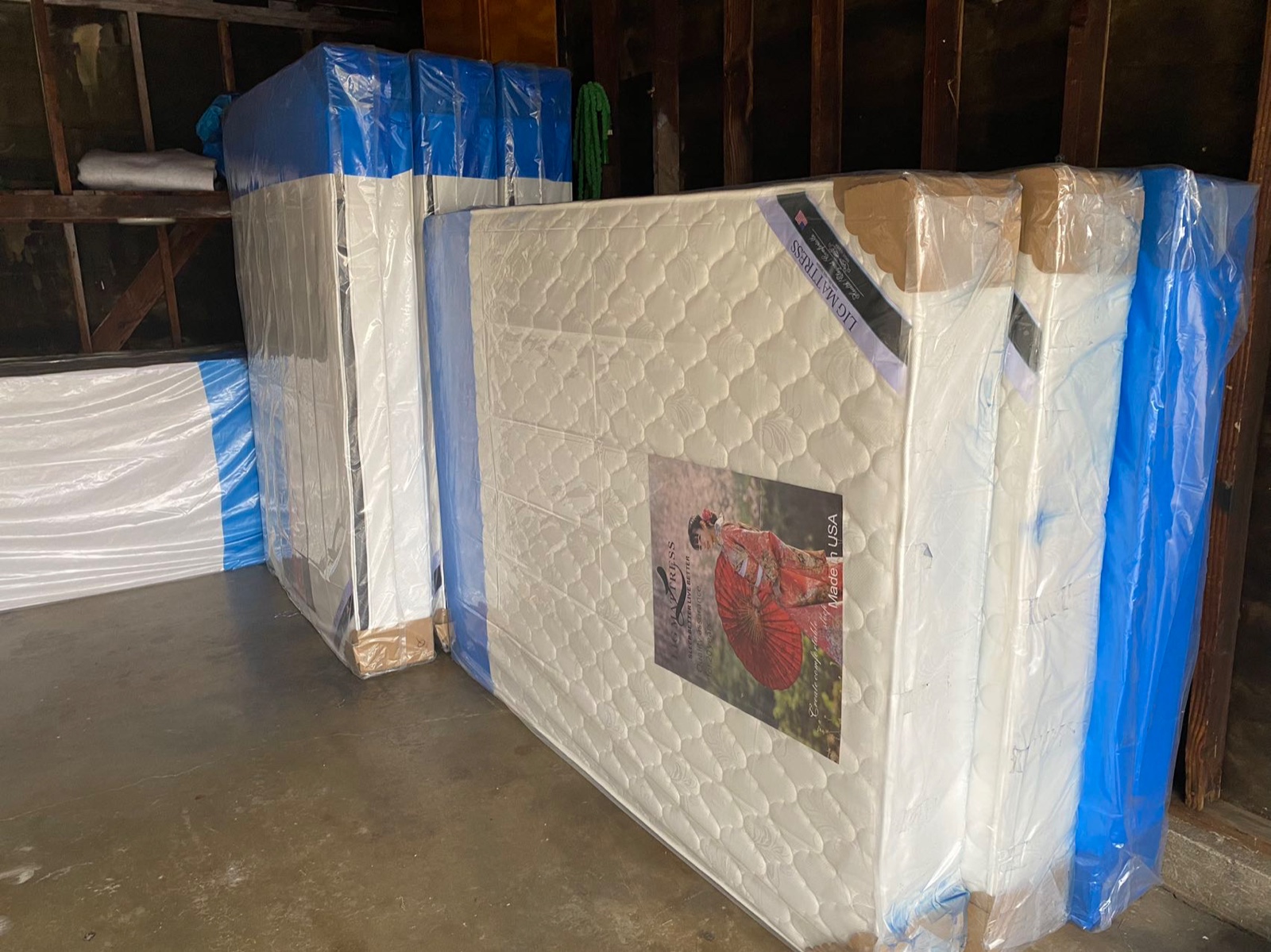 Chinese-style hard mattresses with complete sizes and very good quality. Factory direct sales [mattress]